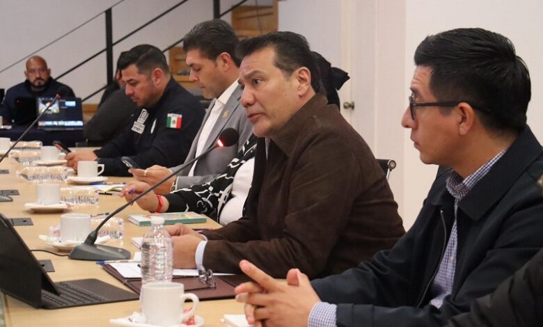 Michoacán, Embajada de Canadá, Conectividad
