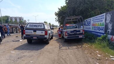 Camioneta del Semejo y patrulla