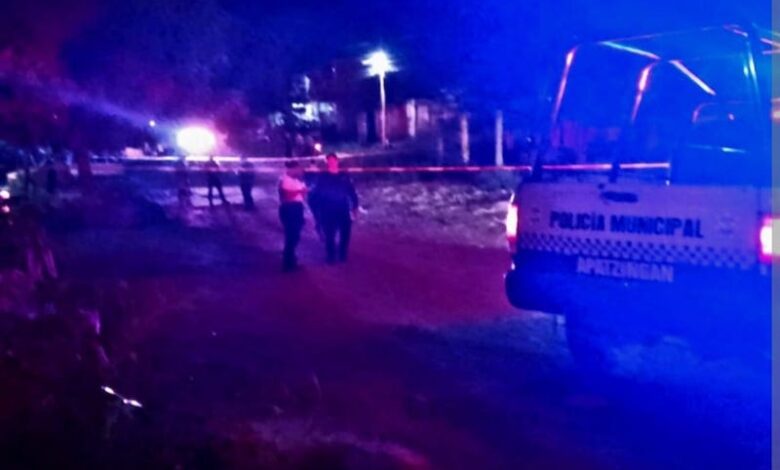 Policía Municipal de Apatzingán en zona acordonada