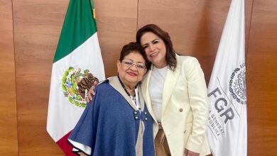 Ernestina Godoy y Fabiola Alanís