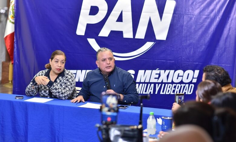 Carlos Quintana en rueda de prensa del PAN