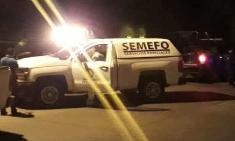 Camioneta del Semefo