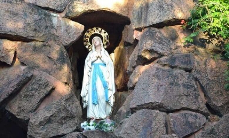 Virgen de Lourdes