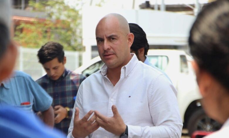 Adolfo Torres, sarampión