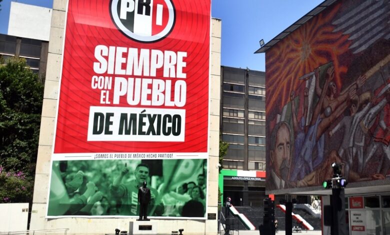 Morena, Desabasto de vacunas, PRI