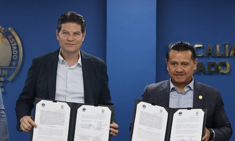 Alfonso Martínez, Carlos Torres Piña