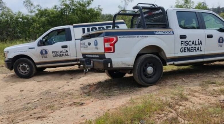 Camionetas de la FGE de Michoacán