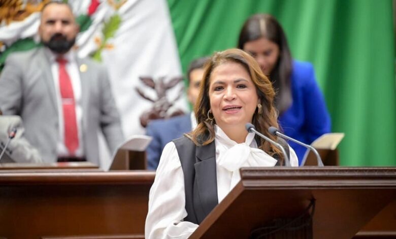 Fabiola Alanís, Morena