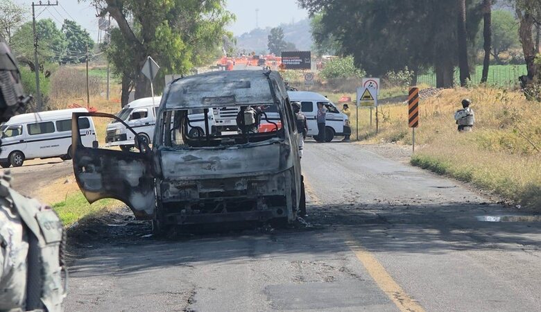 Combi incendiada