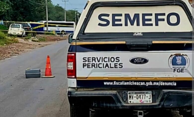 Camioneta del Semefo