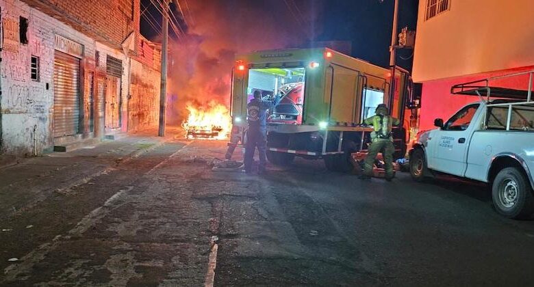 Incendio de auto abandonado