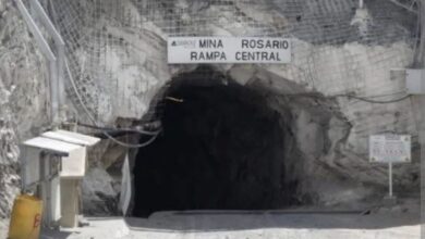 Rescatan a minero michoacano atrapado en la mina Santa Fe, en Sinaloa