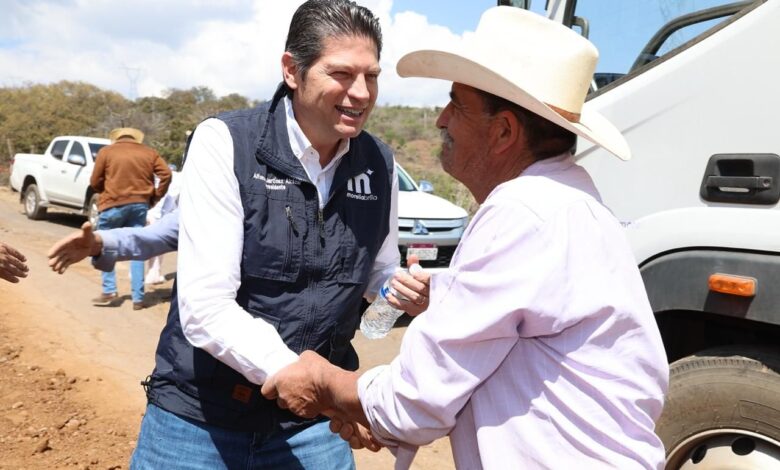 Alfonso Martínez rehabilita camino rural en Capula que permite comunicación con otras comunidades en Morelia