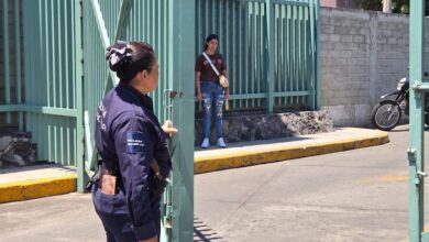 Mujer policía