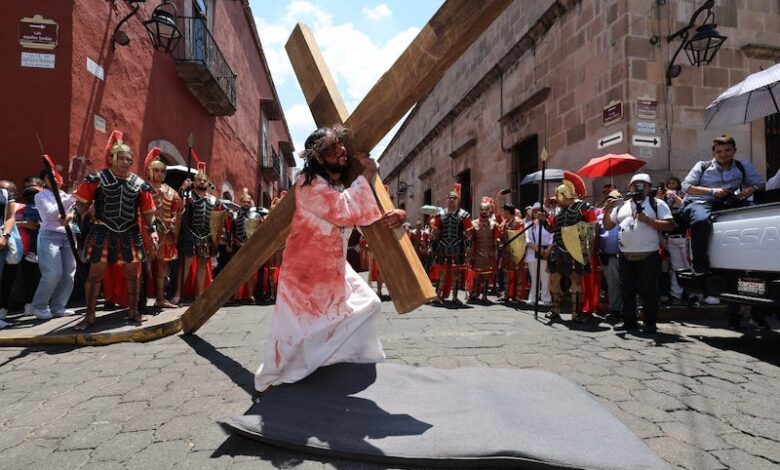 Viacrucis en Morelia