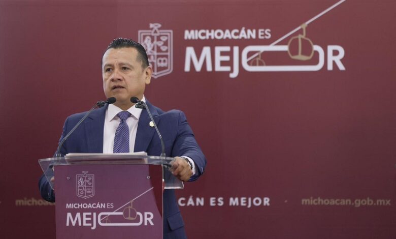 Lázaro Cárdenas, Carlos Torres Piña