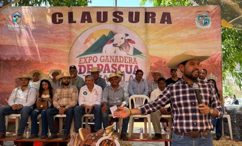 Octavio Ocampo en Tuzantla