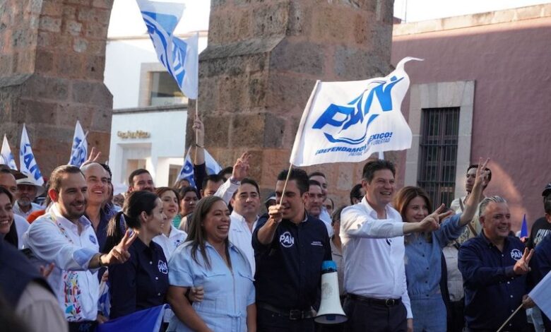 Benjamín Farfán y liderazgos panistas