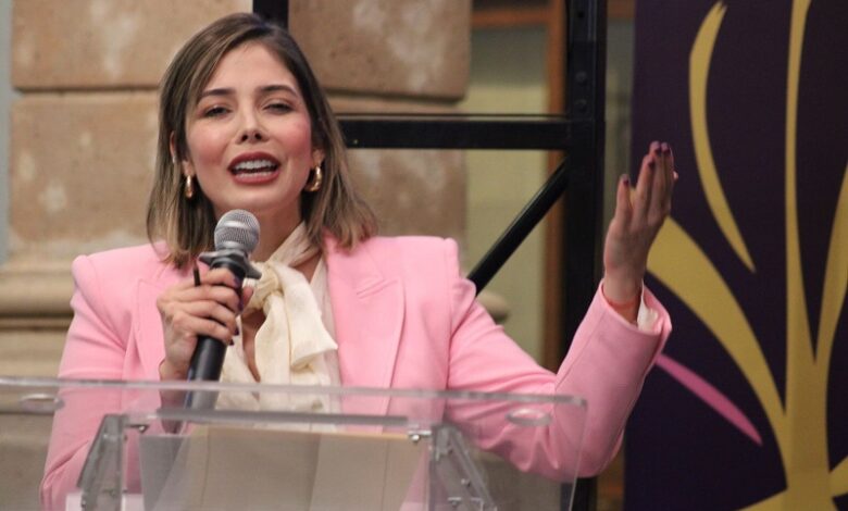 Brissa Arroyo, Data Polls MX