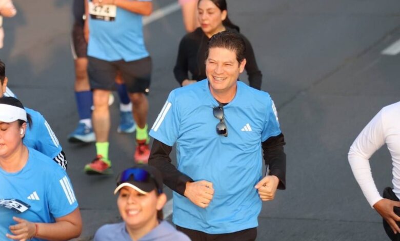 Alfonso Martínez Alcázar en la Carrera Adidas de Morelia