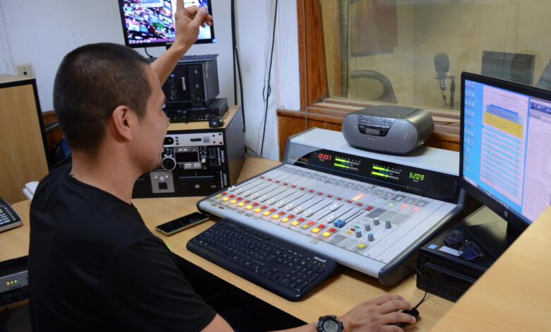 Reconoce UMSNH a comunicadores de Michoacán