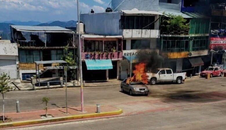 Narcobloqueo en Zitácuaro