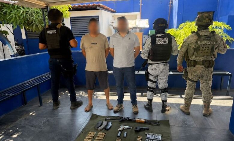 Dos detenidos
