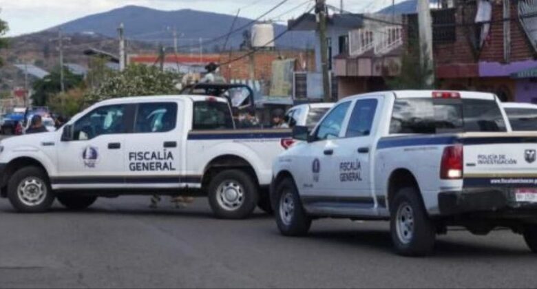 Camionetas de la FGE de Michoacán