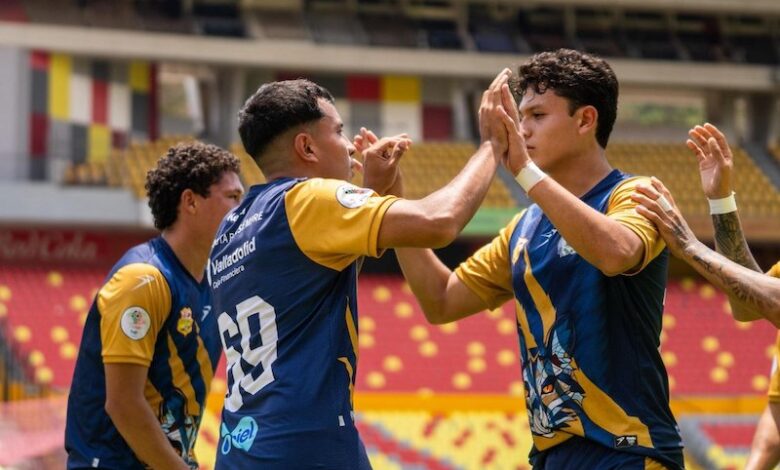 Fútbol en la UMSNH