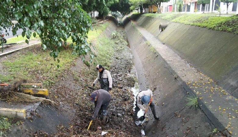 Limpieza de canales, desazolve en Morelia