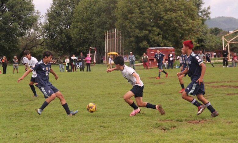 Futbolistas de la UMSNH