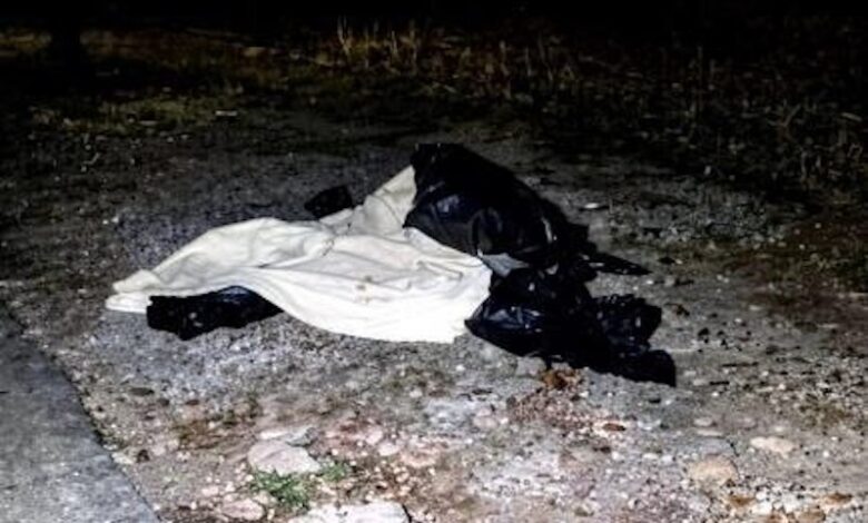 Hombre muerto cubierto