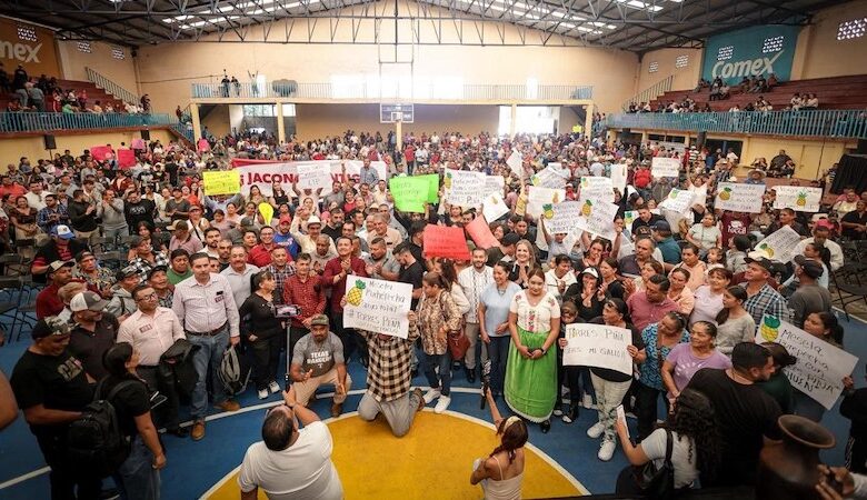 Carlos Torres Piña en Zacapu