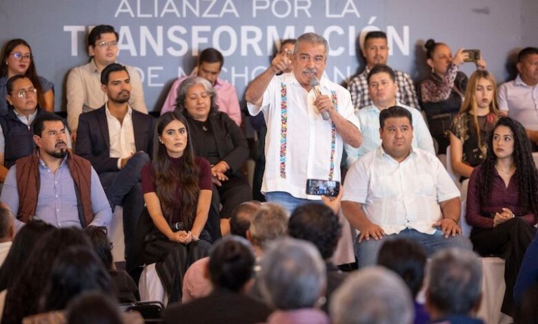 Raúl Morón en asamblea informativa