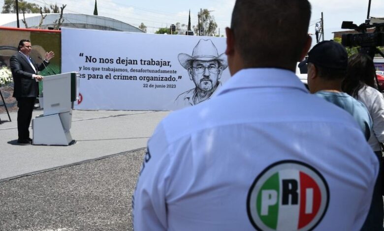 Homenaje a Hipólito Mora