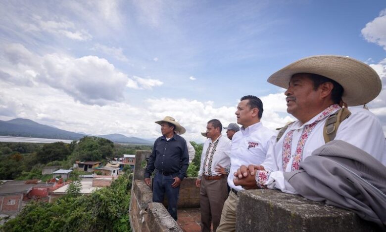 Carlos Torres Piña en Urandén