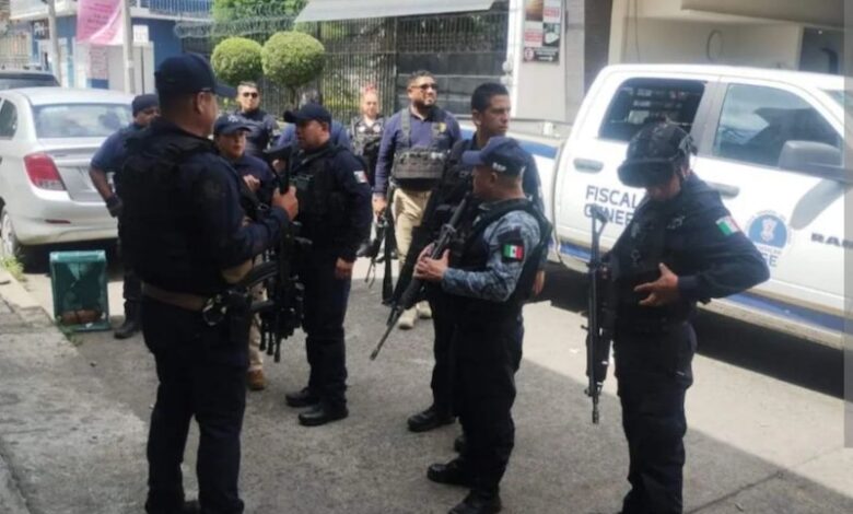 Policías