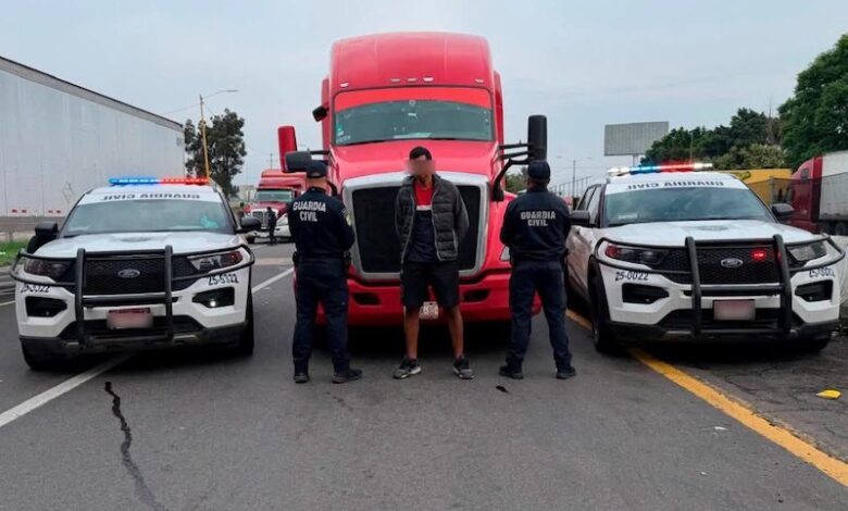 Tráiler robado y un detenido