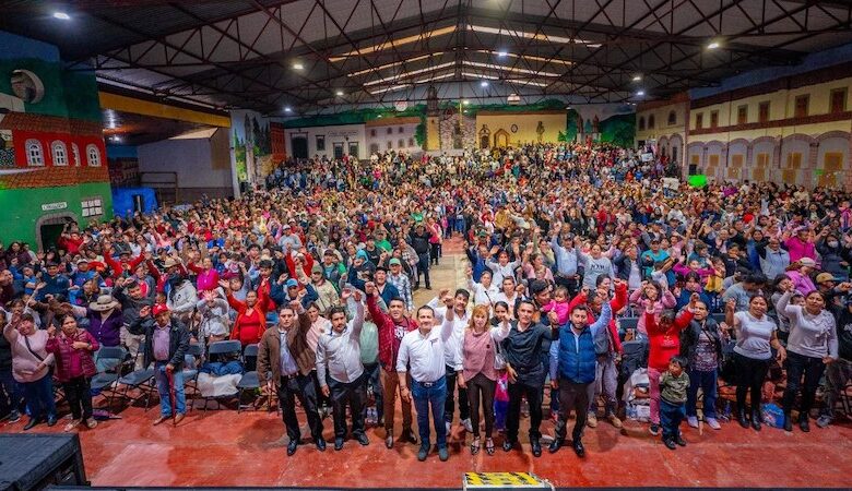 Carlos Torres Piña en Tlalpujahua