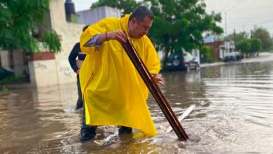 Desazolve de alcantarilla inundada