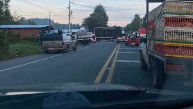Bloqueos carreteros en Michoacán