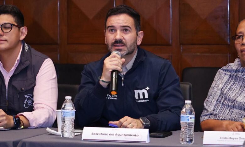 Yankel Benítez en reunión